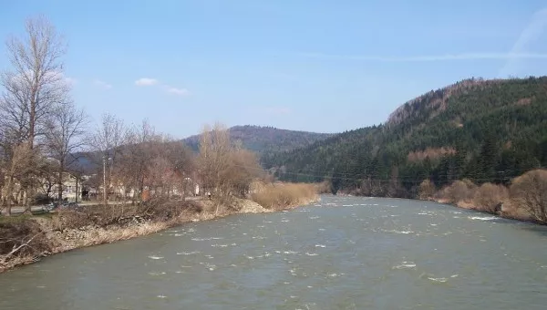 Река Опир