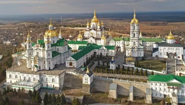 Почаев